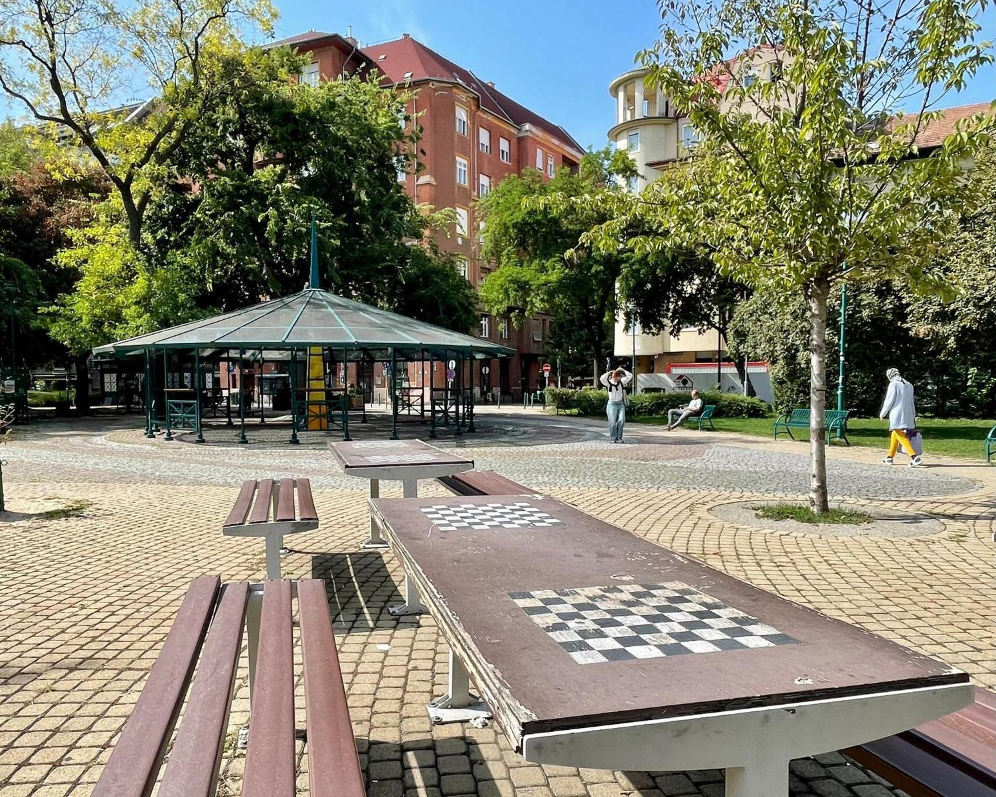 Green City Apartment Budapest - Free Garage, Ac, Balcony, Wi-Fi Ngoại thất bức ảnh